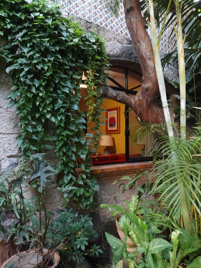 Bed and Breakfast Casa De Las Flores Tlaquepaque Екстер'єр фото